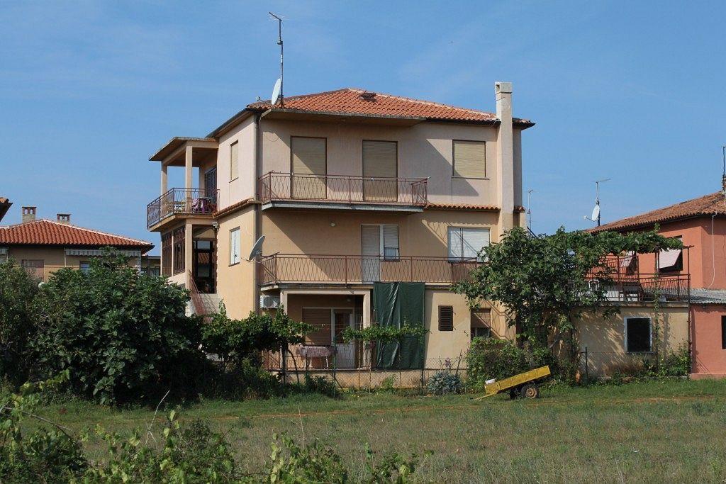 Apartments With A Parking Space Umag - 7110 Exterior photo